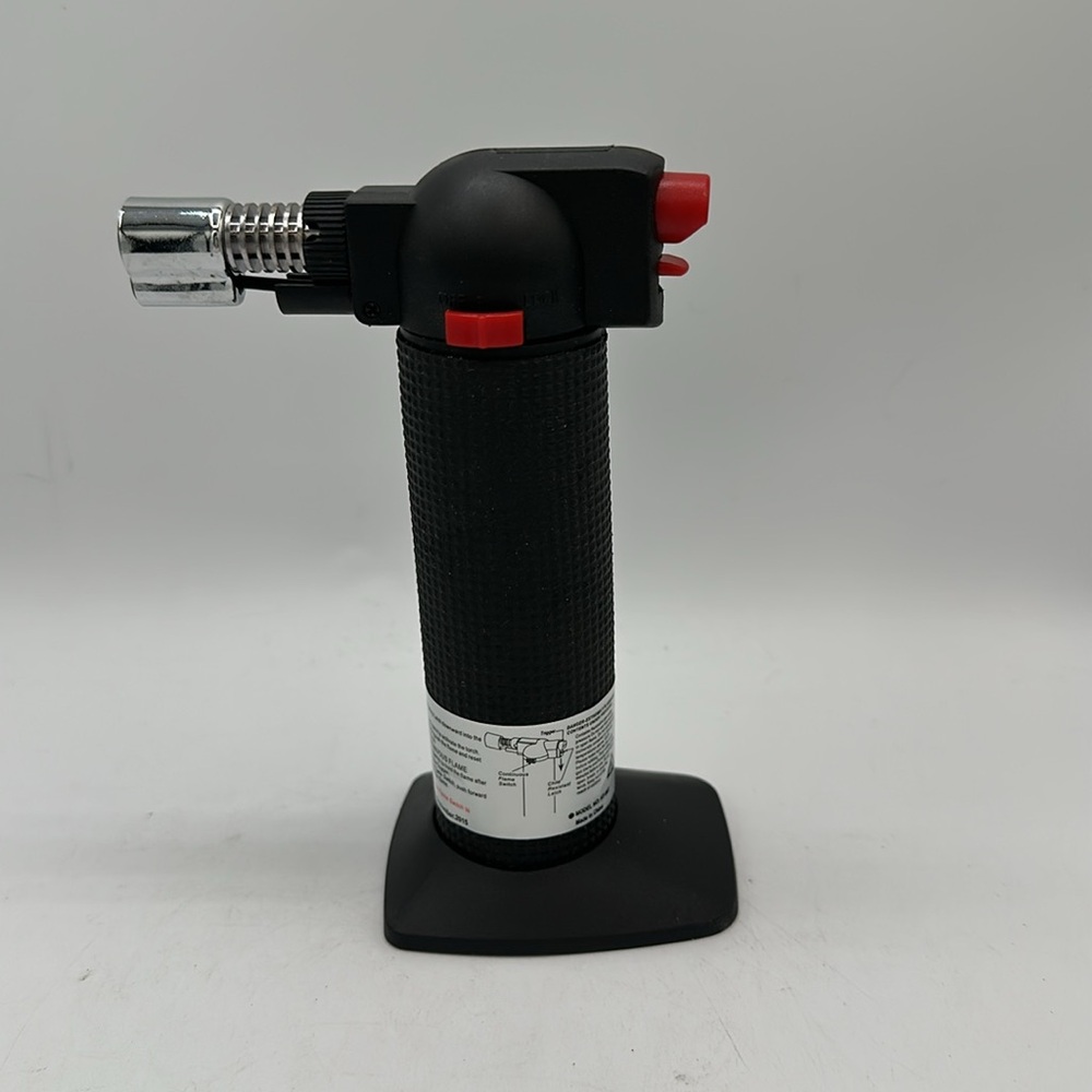 Crème brûlée chef’s torch